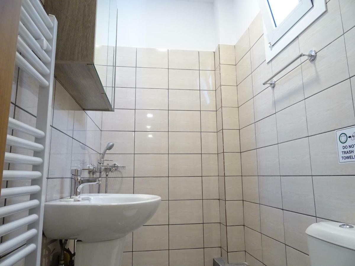 Down Town Comfort Apartment Athen Eksteriør billede