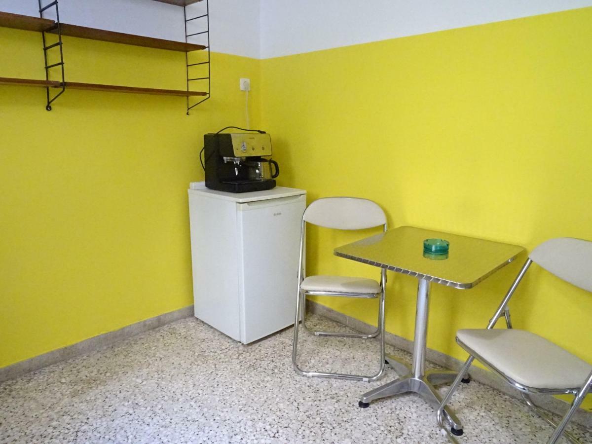 Down Town Comfort Apartment Athen Eksteriør billede